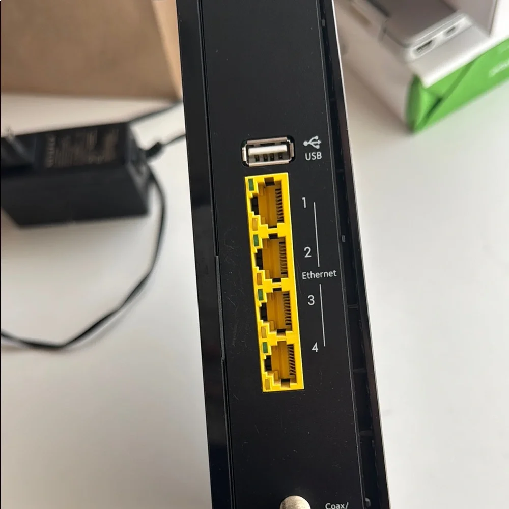 NETGEAR Dual Broadband 5G Router - Picture 3 of 7